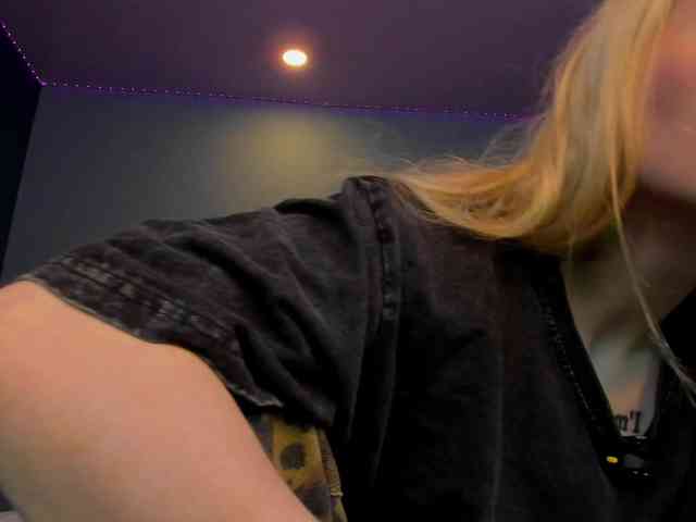 LillieBerry webcam
