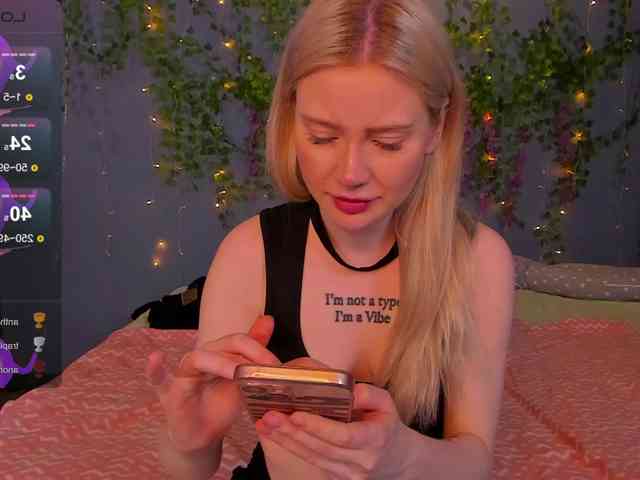 LillieBerry webcam