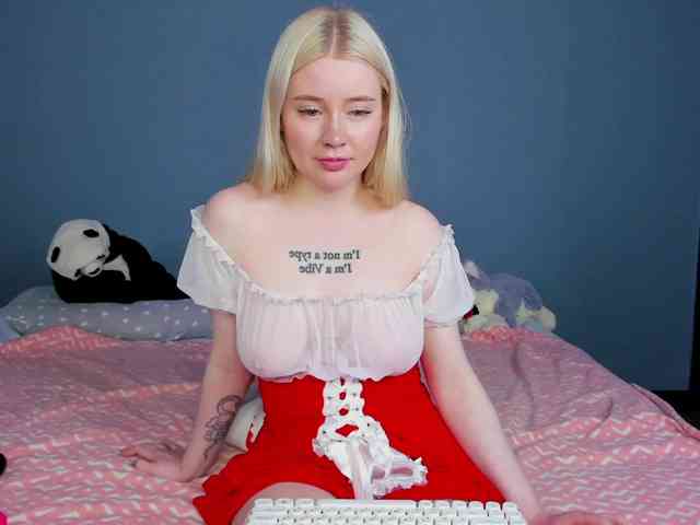 LillieBerry webcam