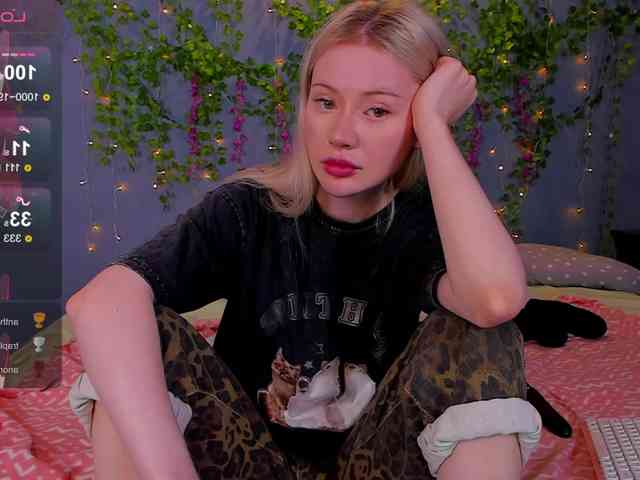 LillieBerry webcam