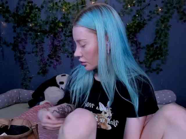 LillieBerry webcam