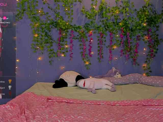 LillieBerry webcam