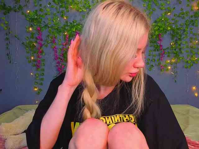 LillieBerry webcam