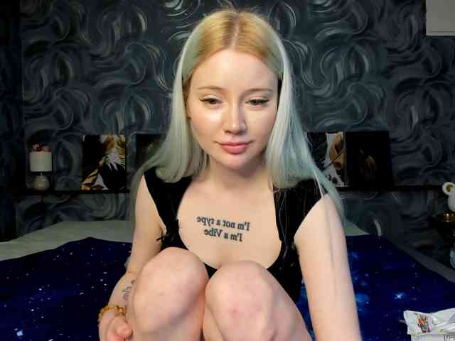 LillieBerry — live female cam on BongaCams