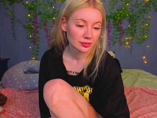 LillieBerry webcam