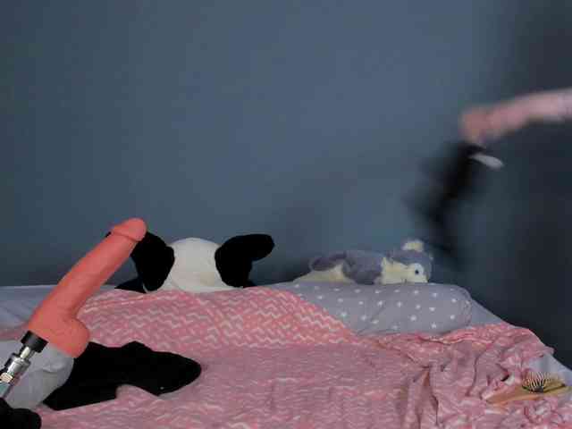 LillieBerry webcam