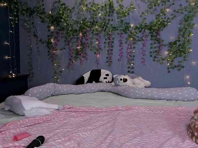 LillieBerry webcam