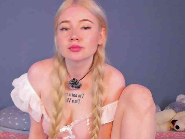 LillieBerry webcam