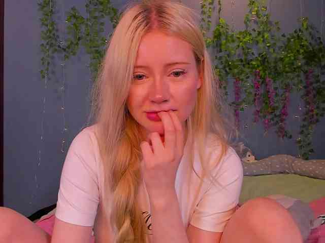LillieBerry webcam