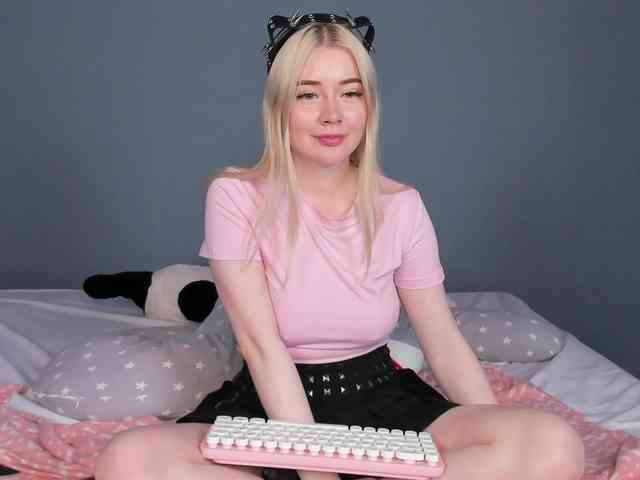 LillieBerry webcam
