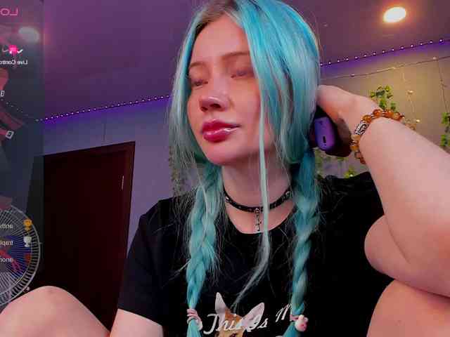 LillieBerry webcam