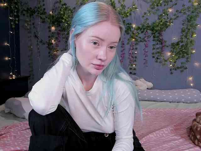 LillieBerry webcam