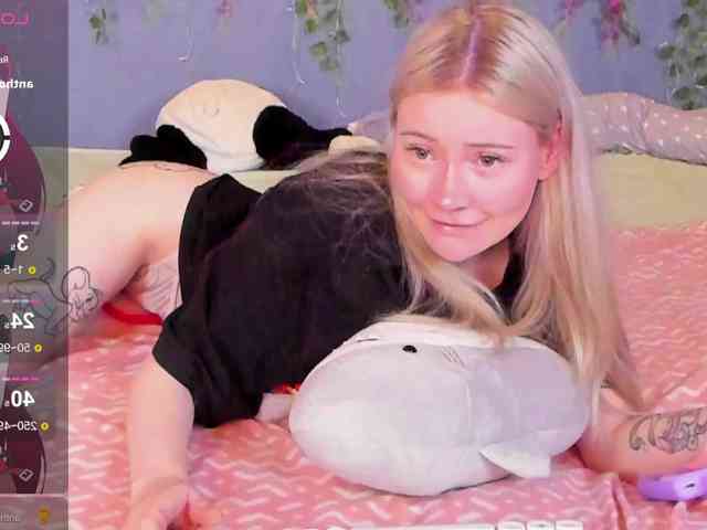 LillieBerry webcam