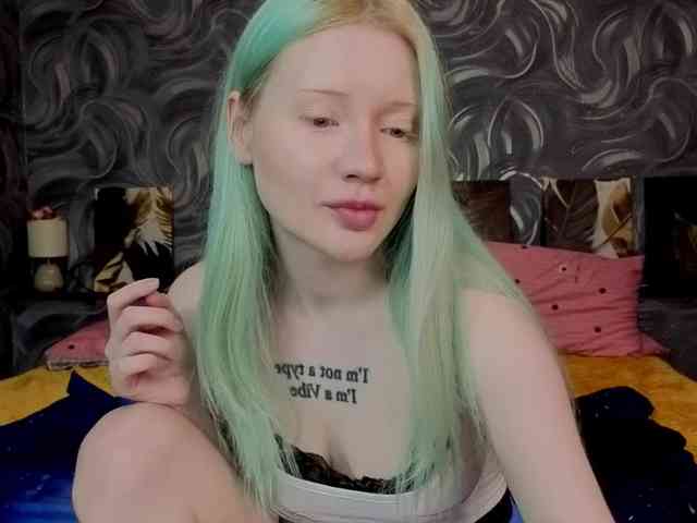LillieBerry webcam