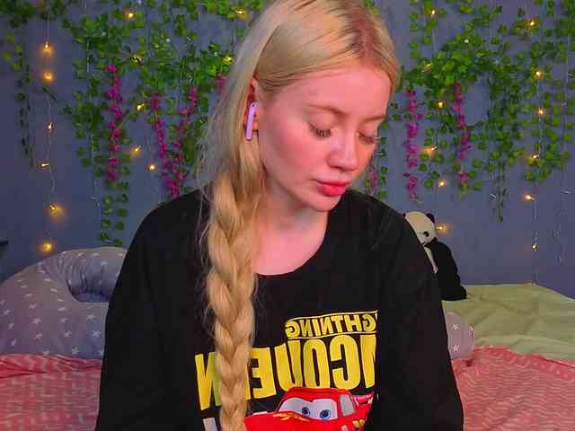 LillieBerry webcam