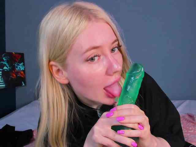 LillieBerry webcam
