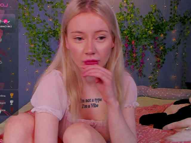 LillieBerry webcam