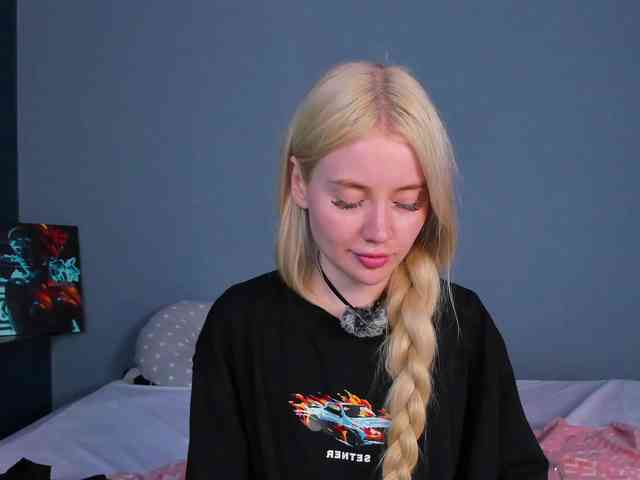 LillieBerry webcam