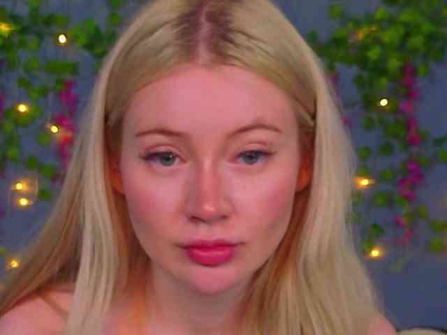LillieBerry webcam