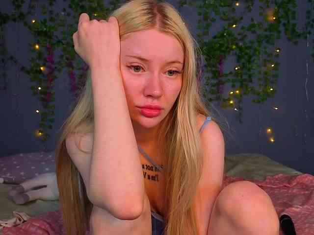 LillieBerry webcam