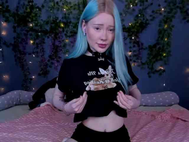 LillieBerry webcam