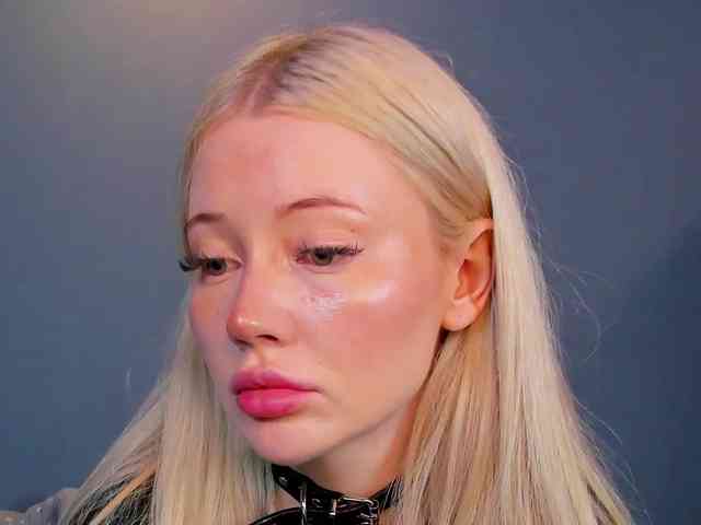 LillieBerry webcam