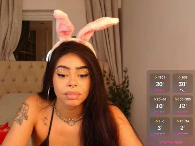 Pauline-Clark's BongaCams show and profile