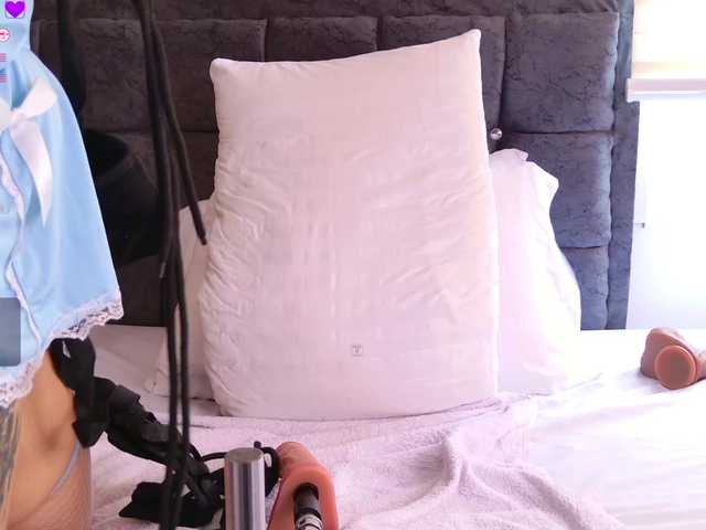 vanity-wild live cam on BongaCams
