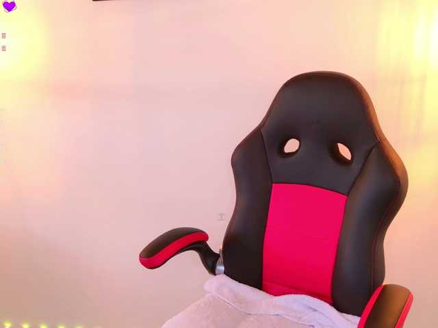 vanity-wild live cam on BongaCams