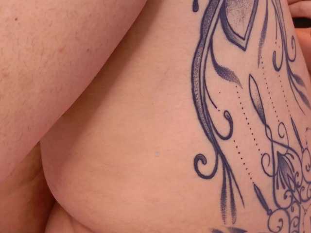 vanity-wild live cam on BongaCams