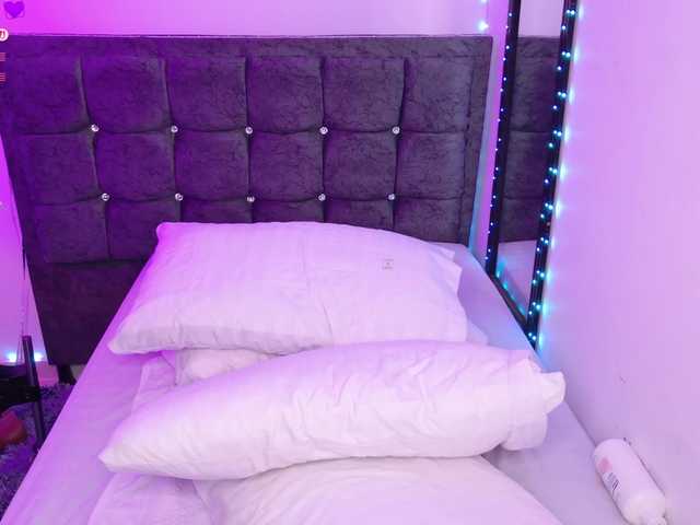 le modèle vanity-wild est en webcam porno dans un show sur le site bongacams, il possède les tags suivants: Latino/Hispanic,Redhead,Hairy