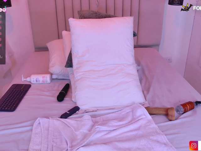 vanity-wild live cam on BongaCams