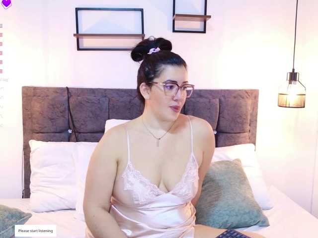 vanity-wild live cam on BongaCams