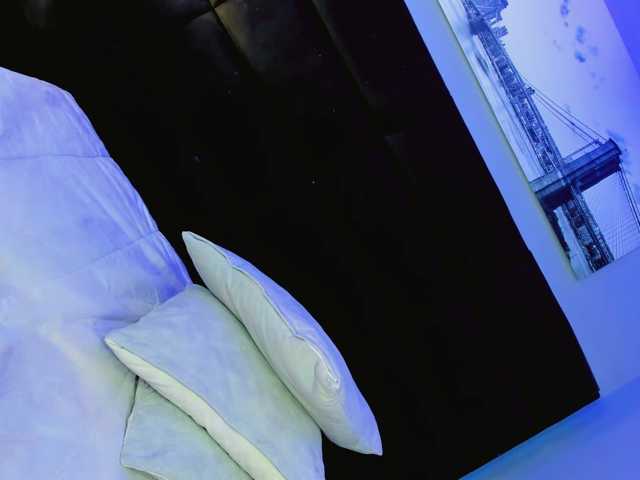 Daniiela-Foxx live on BongaCams
