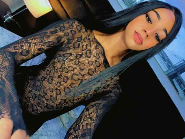 Daniiela-Foxx