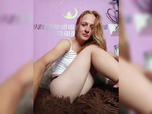 HelgaValkiriya live cam on BongaCams