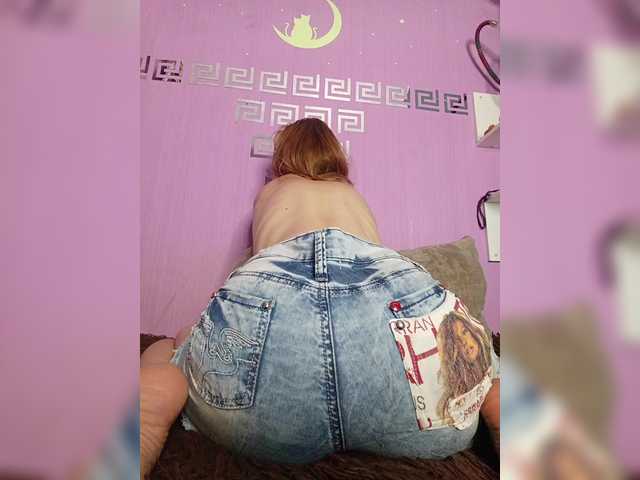 HelgaValkiriya live webcam show