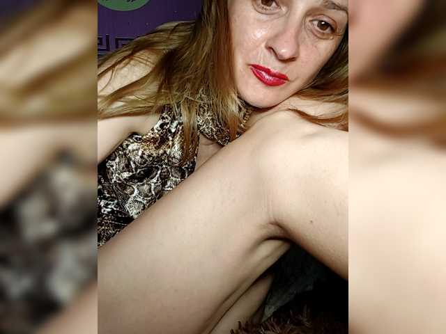 HelgaValkiriya live cam on BongaCams