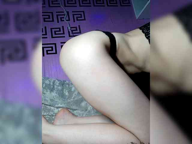 HelgaValkiriya webcam