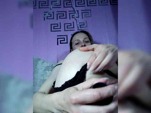 HelgaValkiriya webcam