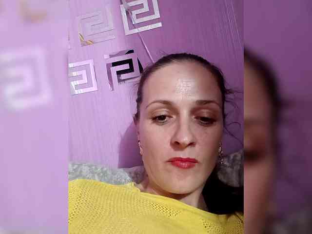 HelgaValkiriya webcam