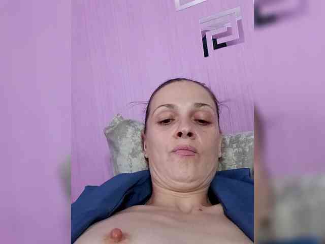 HelgaValkiriya webcam