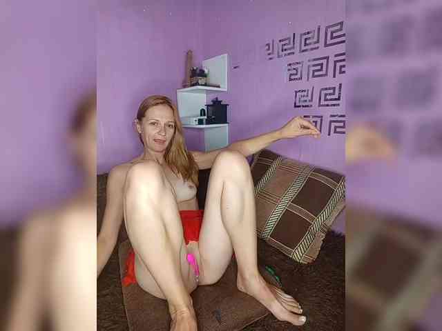 HelgaValkiriya webcam