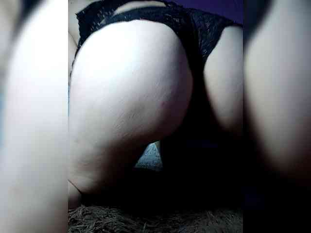 HelgaValkiriya webcam