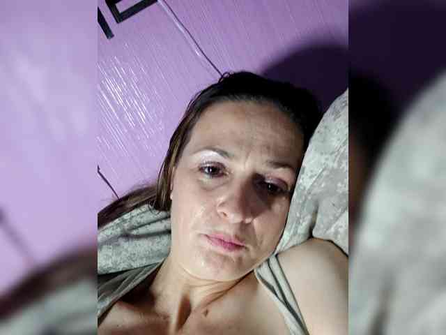 HelgaValkiriya webcam