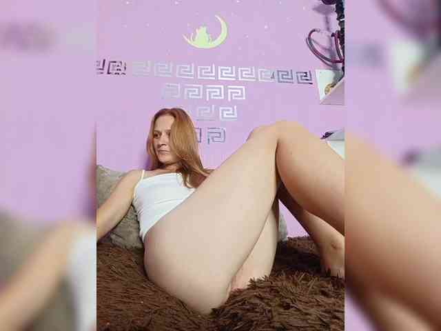 HelgaValkiriya webcam
