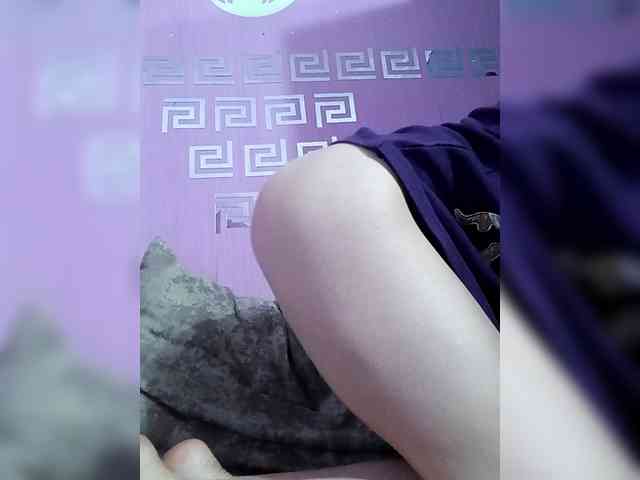 HelgaValkiriya webcam
