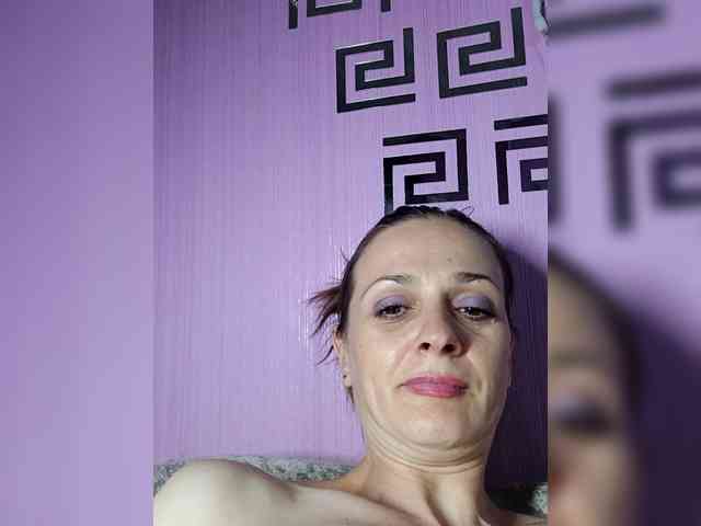 HelgaValkiriya webcam