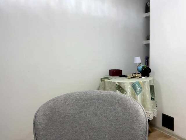 EraMinges live cam on BongaCams