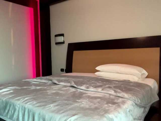 EraMinges live cam on BongaCams